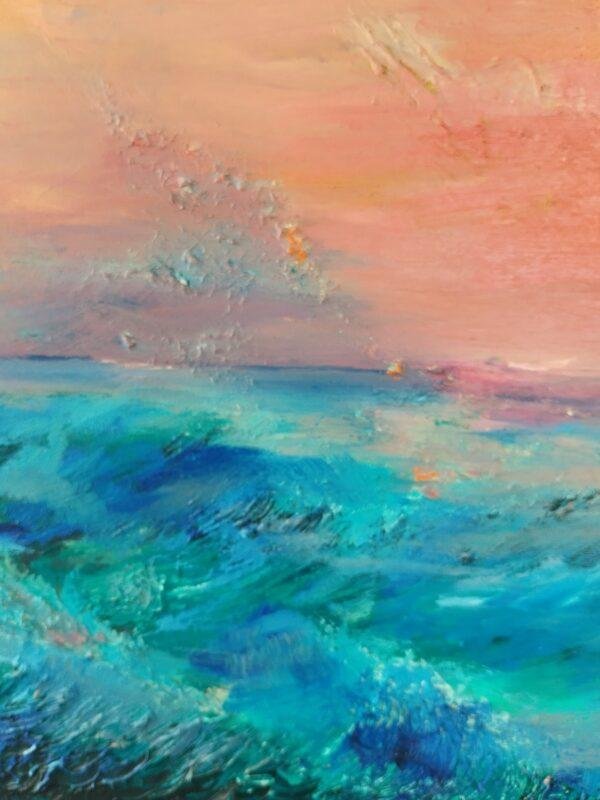 capture la sérénité et la beauté d'une aube sur l'océan