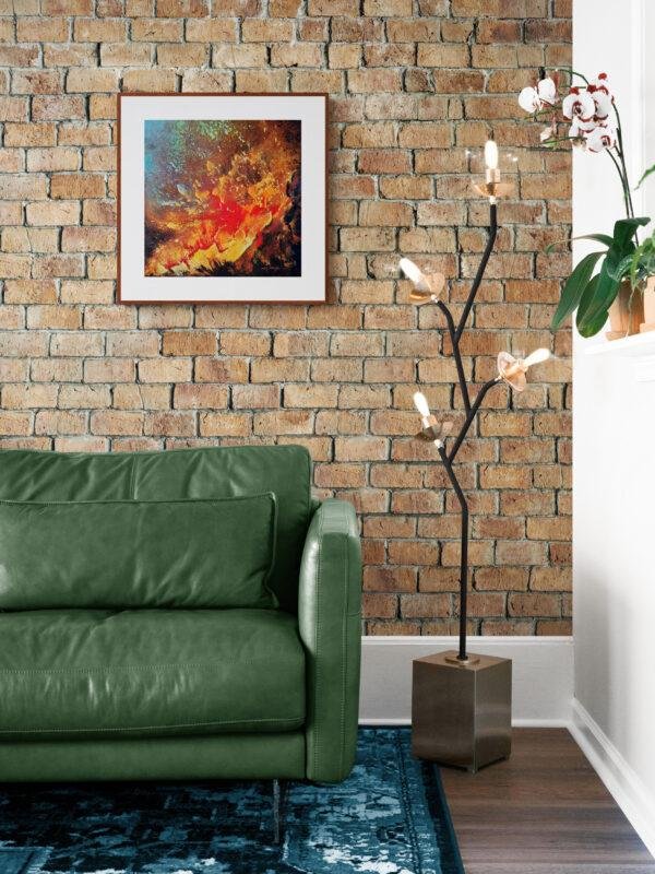 Toile-déchirure-sur-mur-de-briques