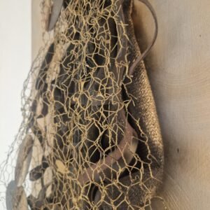 ECOUTER DETAIL 1