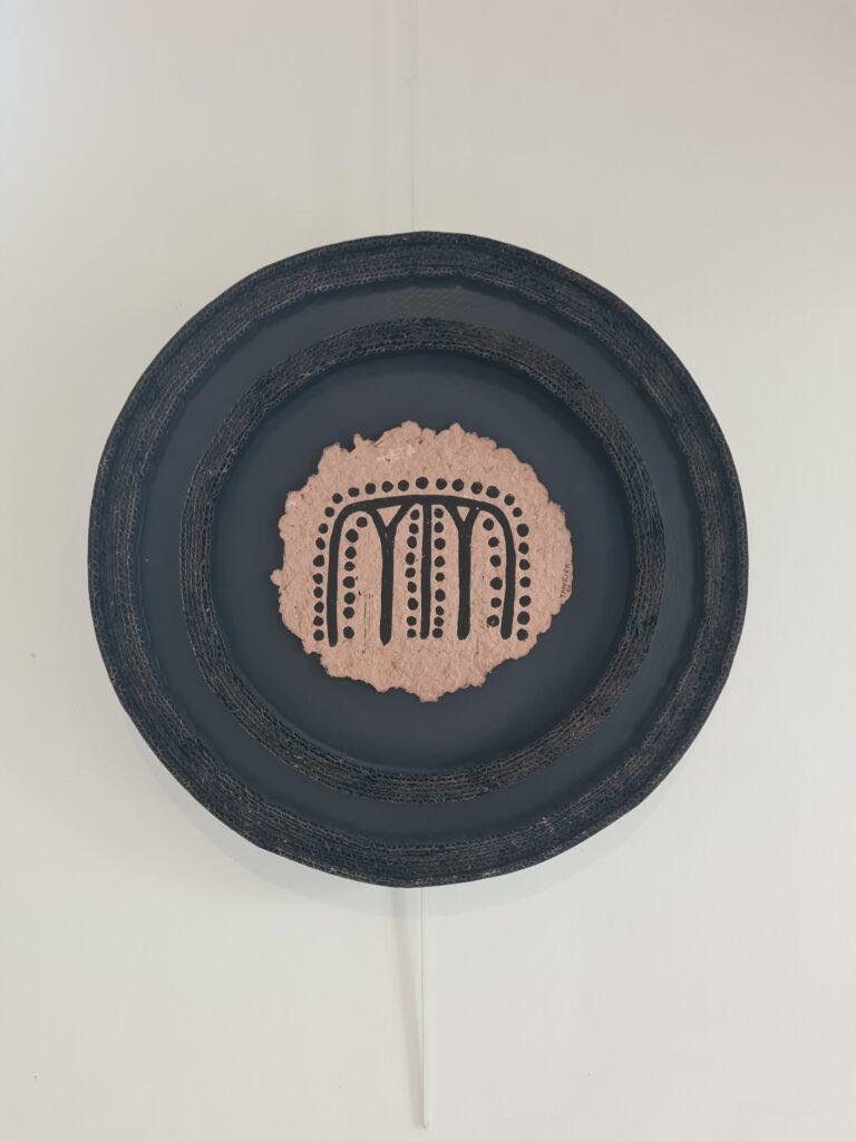 Hiéroglyphe Vigne Haute, linogravure, carton, pate de carton Thivrier 2025