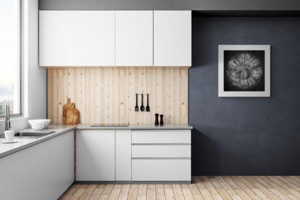 Racines du Temps mis en situation dans un intérieur de cuisine moderne