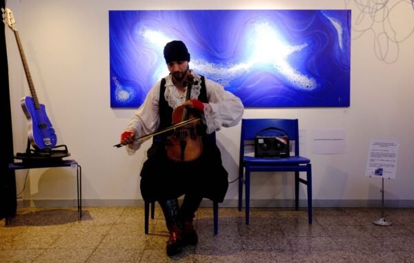 azrak furtif musicien